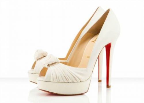 Christian Louboutin sapato da noiva