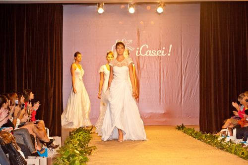 desfile emannuelle junqueira revista icasei