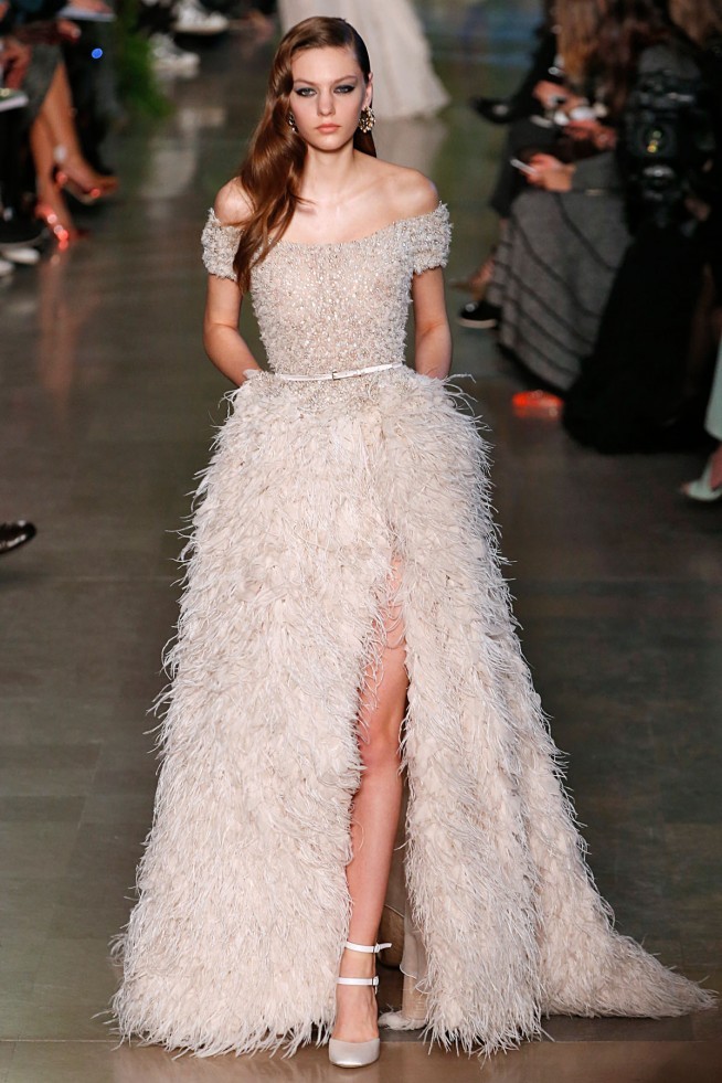 Elie Saab Alta Costura Paris 2015 Vestido Plumas