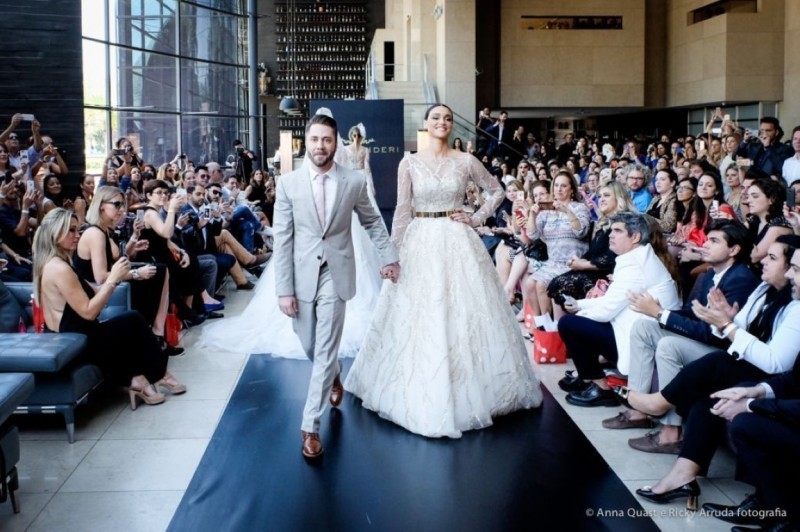 Desfile Lucas Anderi no Casa Moda Noivas 2015