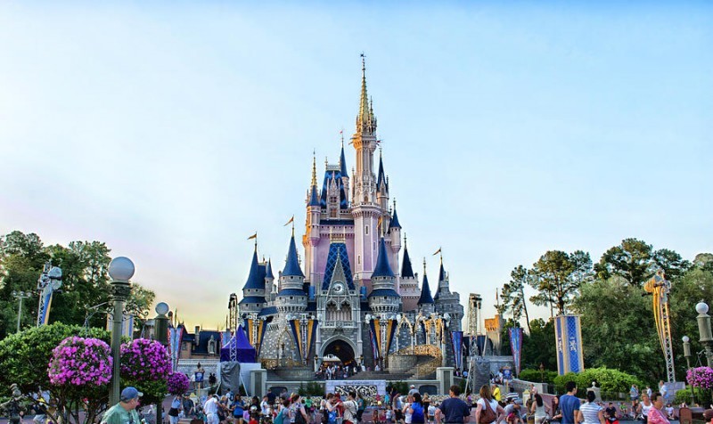 10-locais-mais-romanticos-para-pedir-a-amada-em-casamento-magic-kingdom