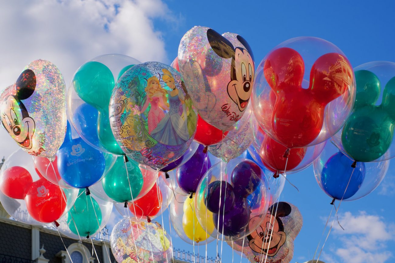 Balões com personagens da Disney