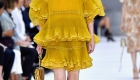 Fashion Weeks noiva tendências 2017 e madrinhas cores quentes
