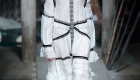 Fashion Weeks tendências 2017 noiva e madrinhas preto e branco