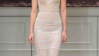 Vestido de noiva tendências do NY Bridal Week Outono 2017 plumas