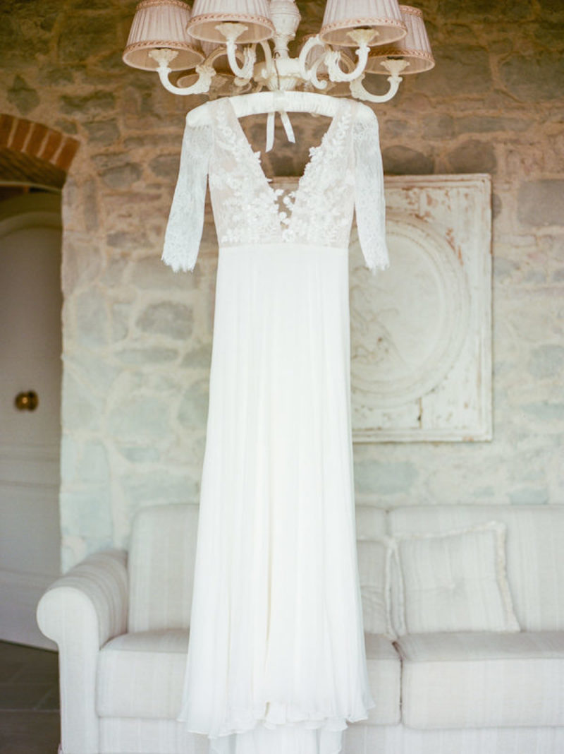 Vestido de noiva corte retoVestido de noiva corte reto