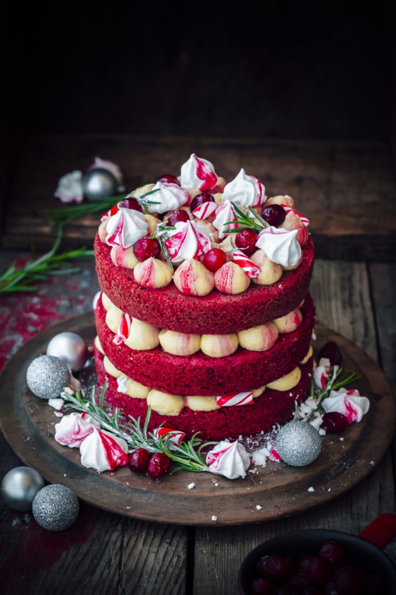 bolo de casamento vermelho e branco