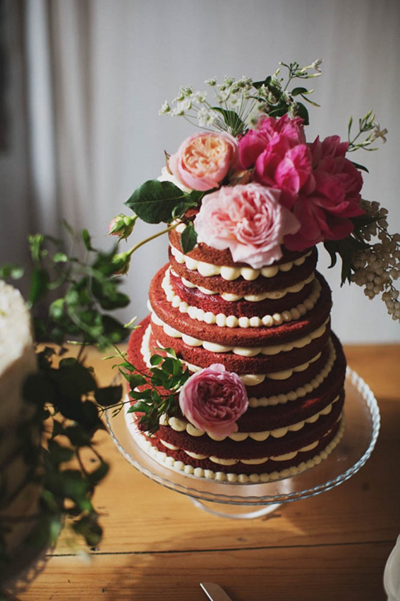 bolo de casamento vermelho e branco
