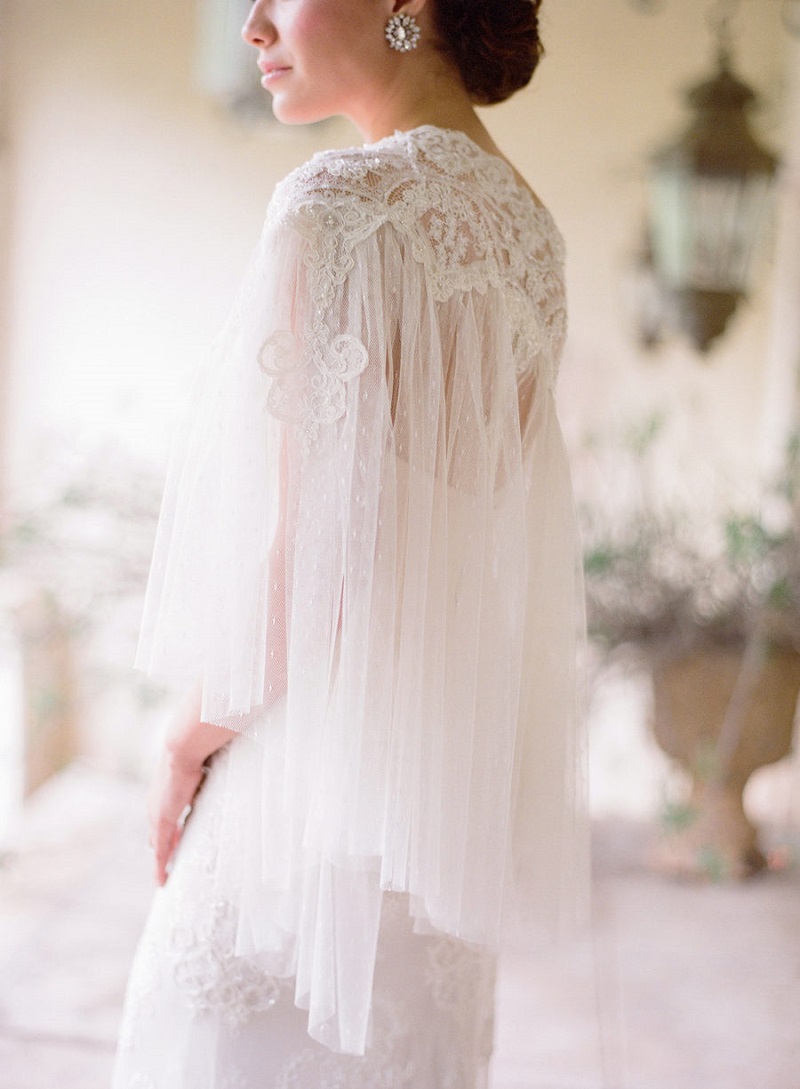 vestido-de-noiva-com-capa-curta