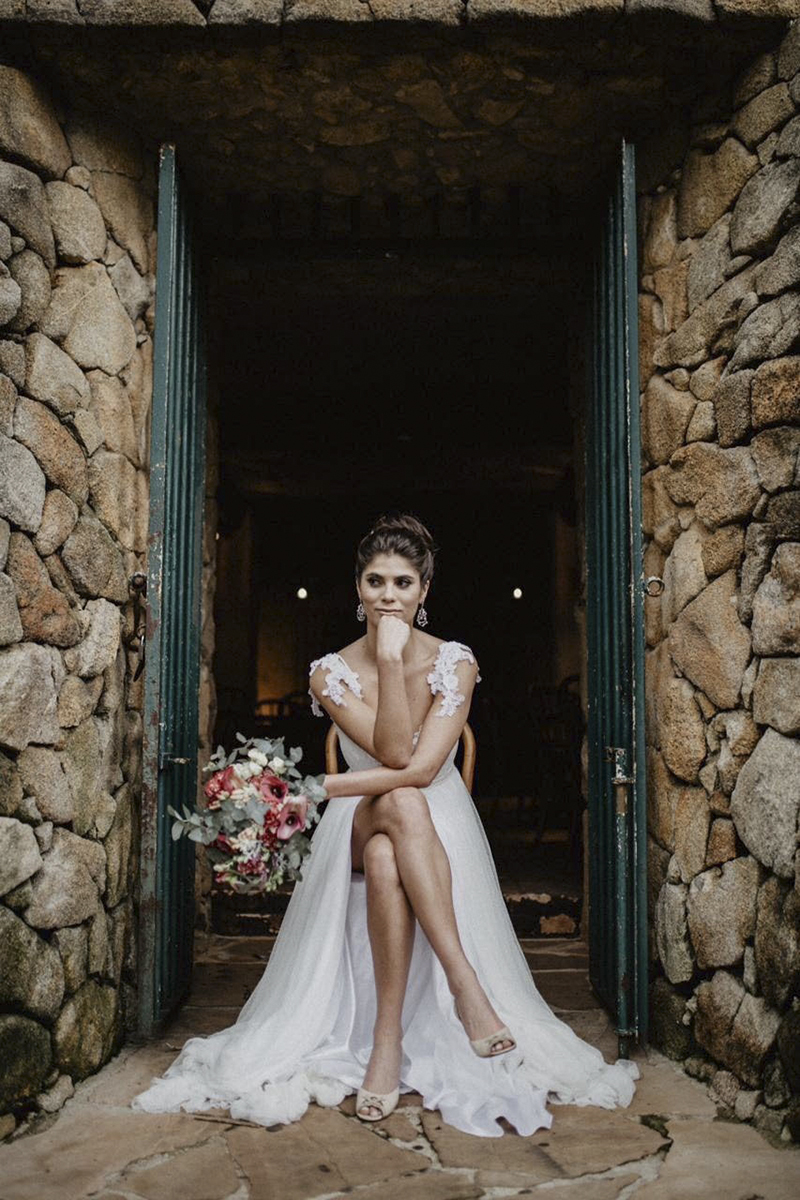 vestido de noiva com fenda na saia 2