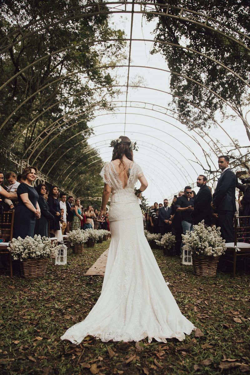 entrada-da-noiva-na-cerimônia-de-casamento