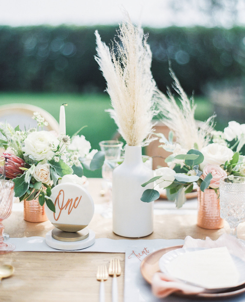 decoração de casamento com capim dos pampas