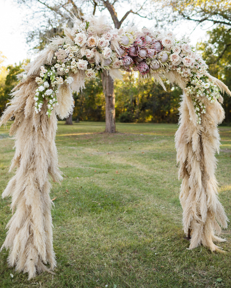 decoração de casamento com capim dos pampas