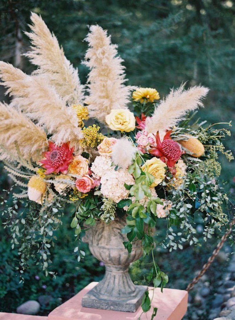 decoração de casamento com capim dos pampas