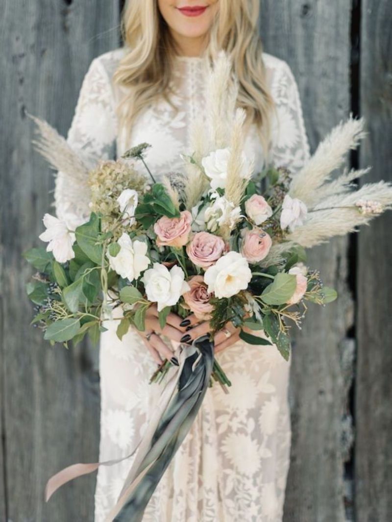 decoração de casamento com capim dos pampas