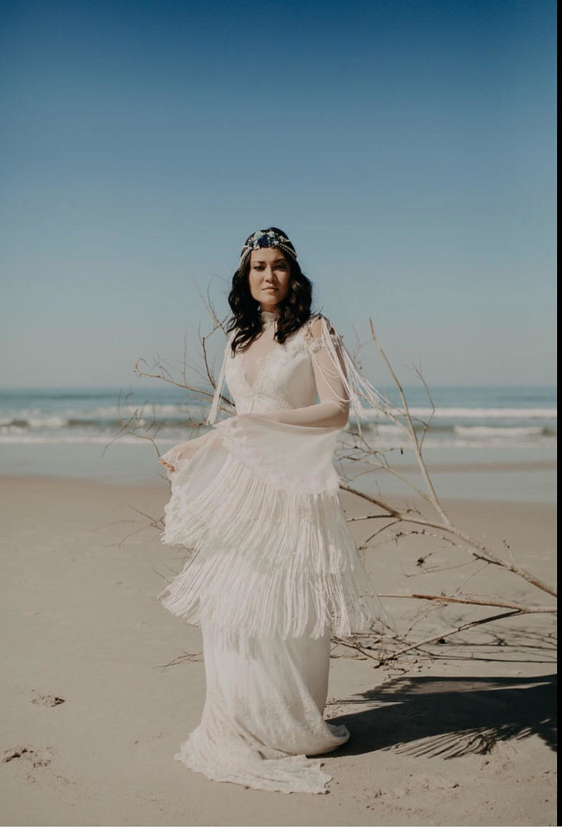 vestido de noiva com franjas