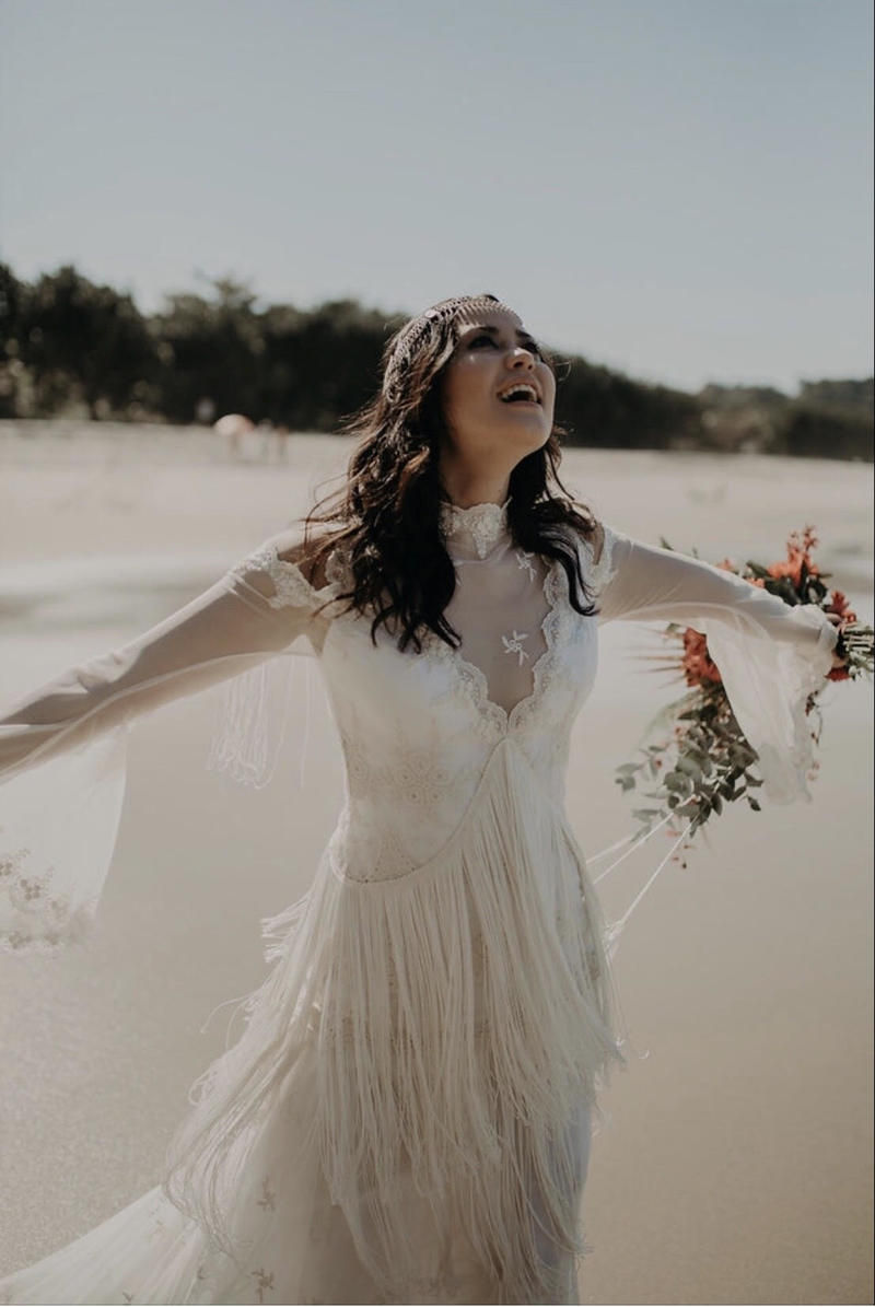 vestido de noiva com franjas