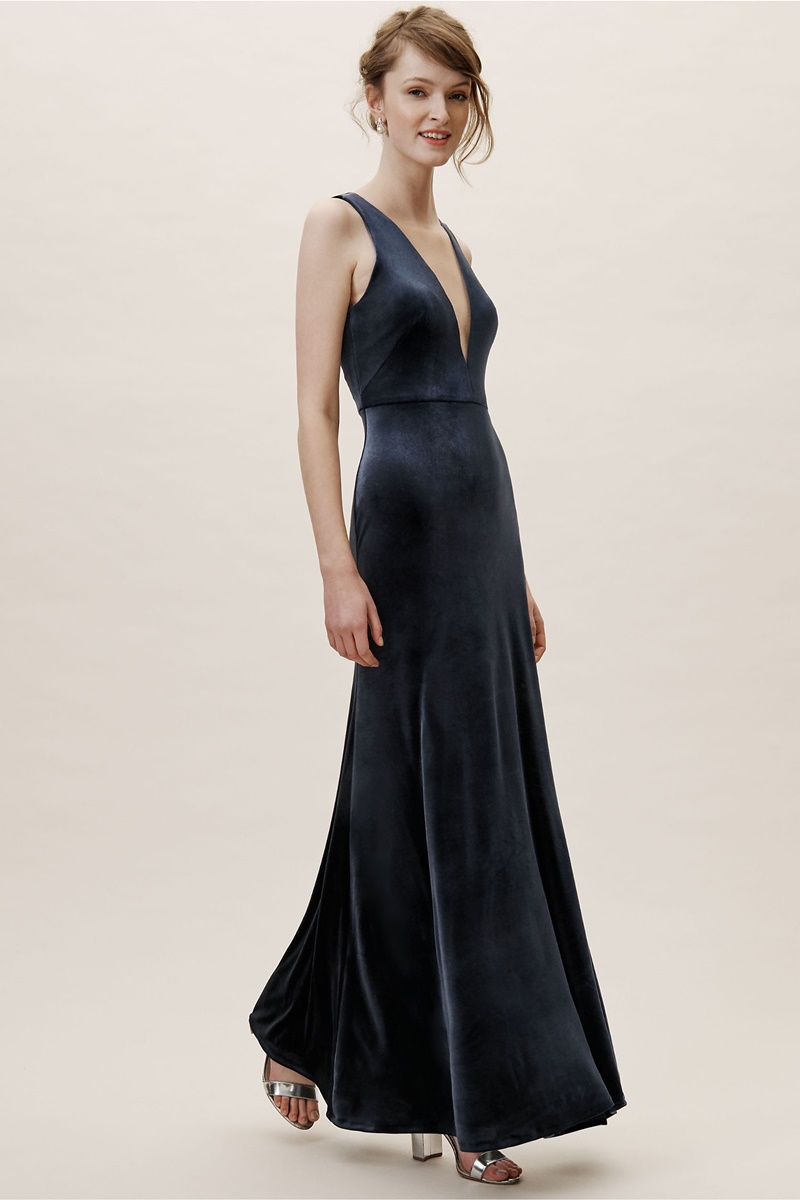 Vestido de convidada para casamento à noite