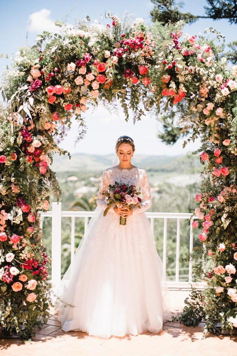 arcos florais para casamento
