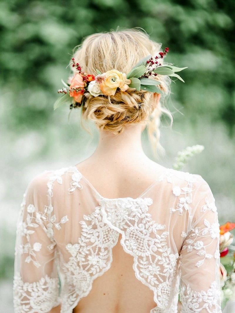 penteados-para-noivas-coque-com-flores