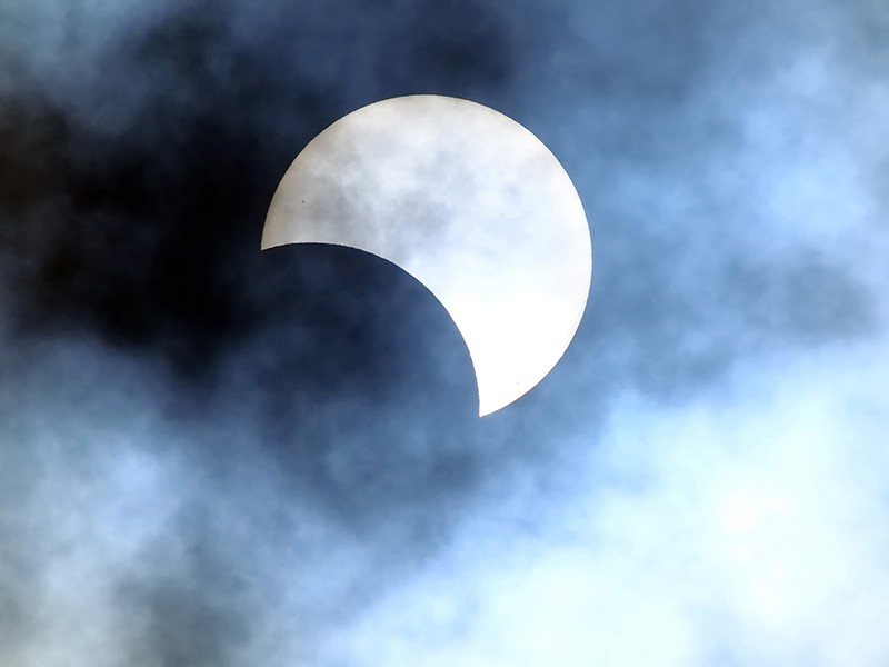 noivas e astros - horoscopo de marco_revista icasei_abre3